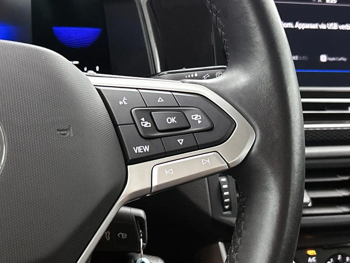 1.0 TSI Life 95pk | Airco | Parkeer sensoren voor en achter | Apple Carplay/Android Auto | Lane Assist |