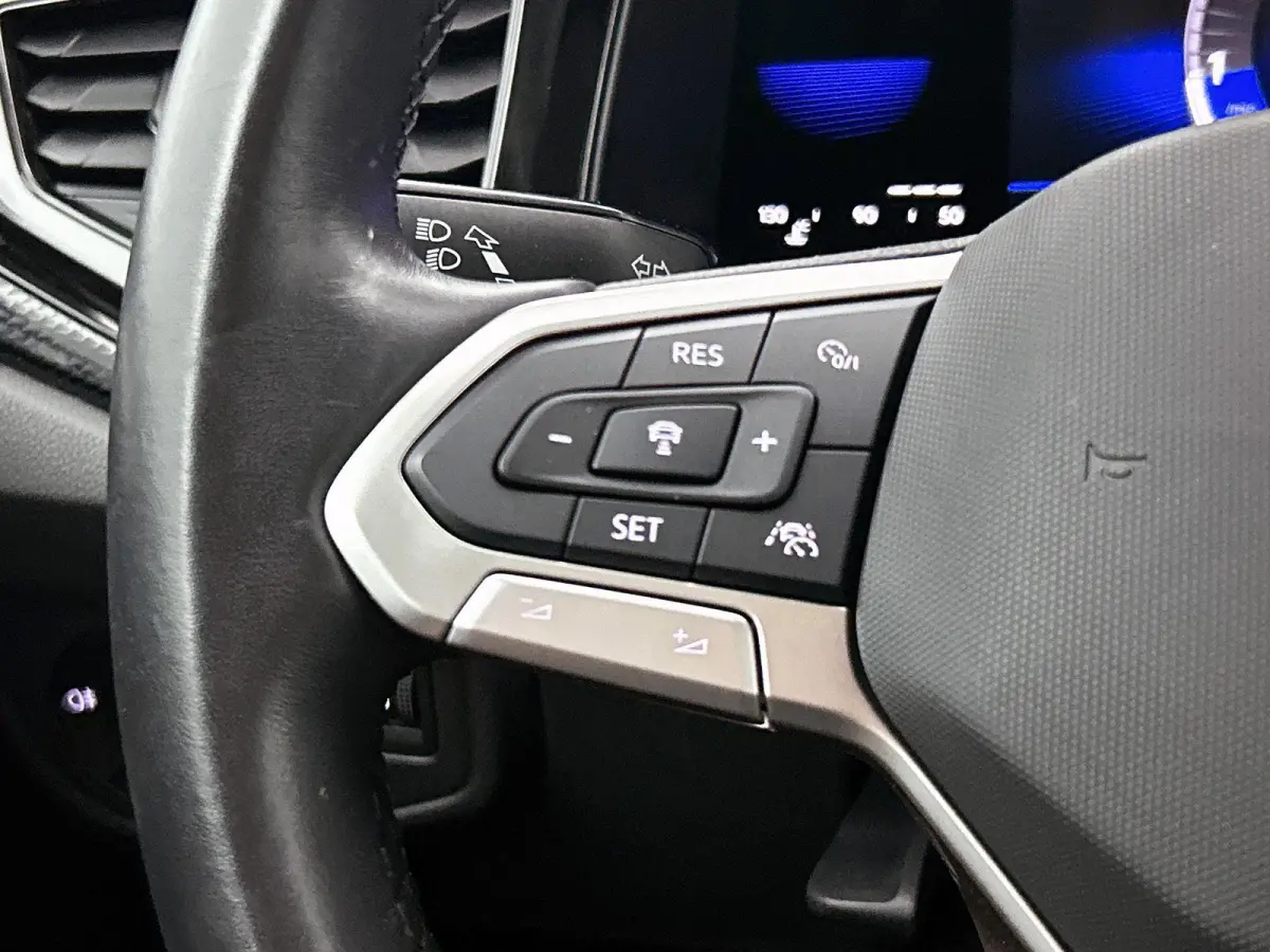 1.0 TSI Life 95pk | Airco | Parkeer sensoren voor en achter | Apple Carplay/Android Auto | Lane Assist |