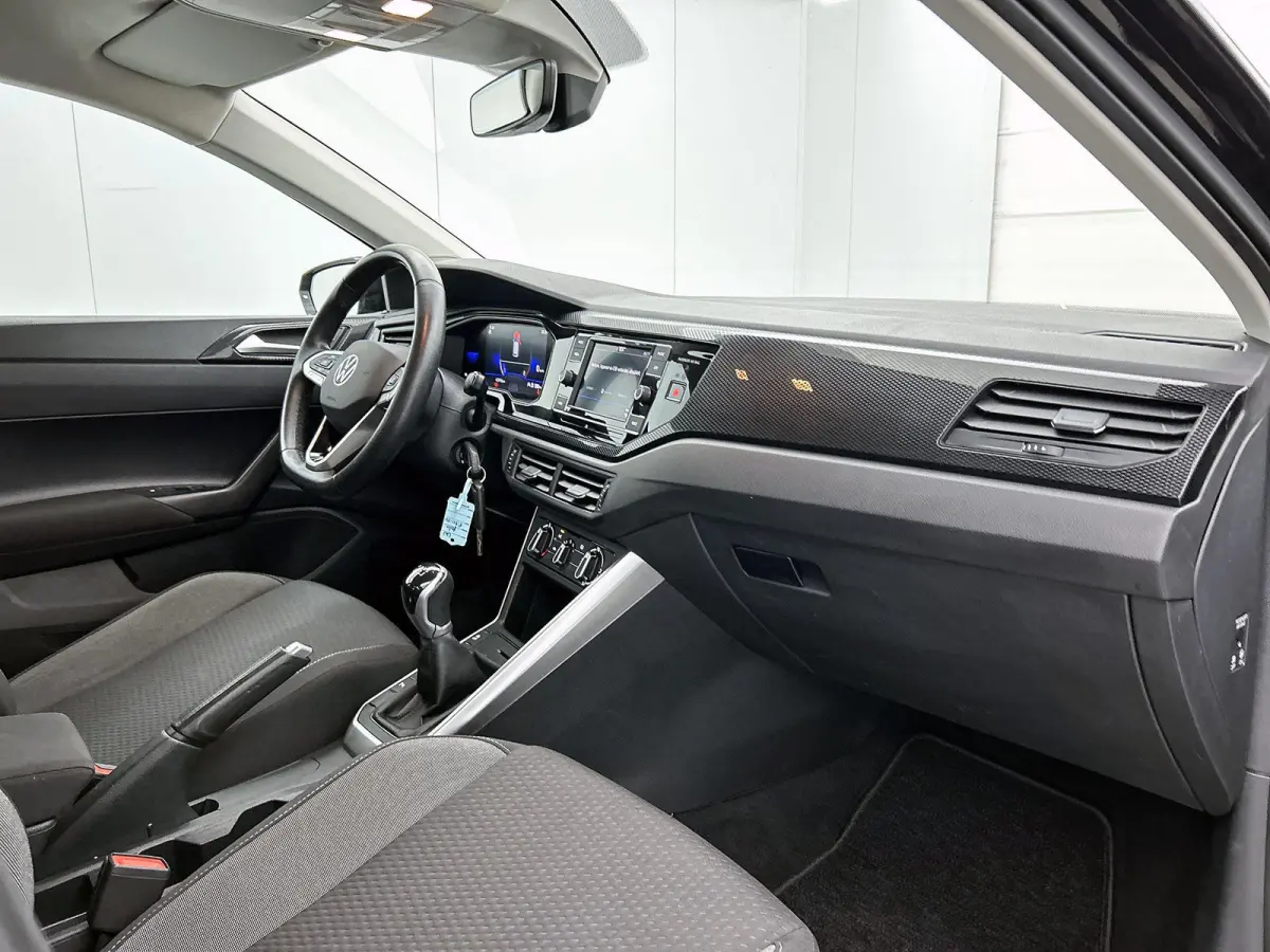 1.0 TSI Life 95pk | Airco | Parkeer sensoren voor en achter | Apple Carplay/Android Auto | Lane Assist |