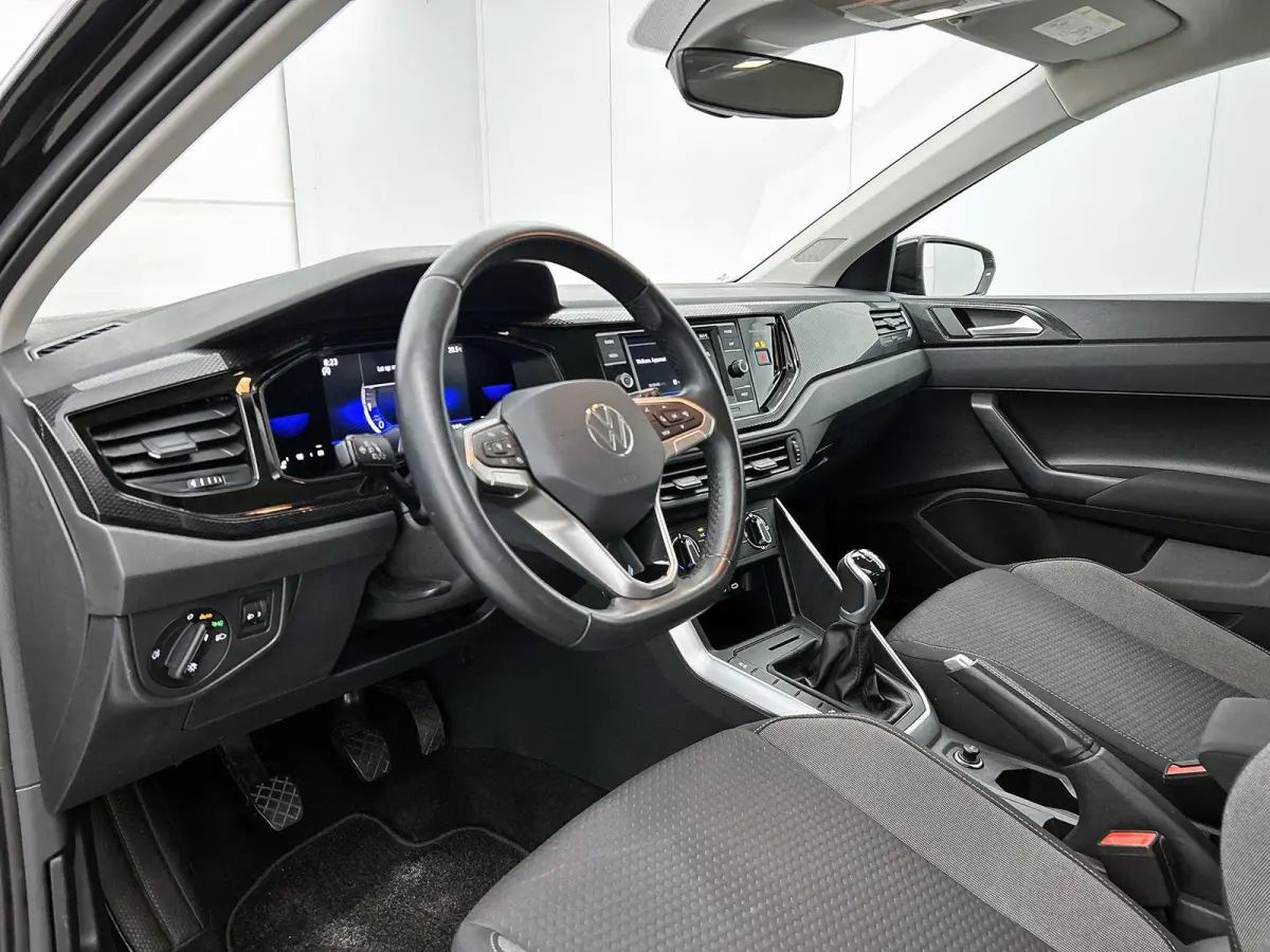 1.0 TSI Life 95pk | Airco | Parkeer sensoren voor en achter | Apple Carplay/Android Auto | Lane Assist |