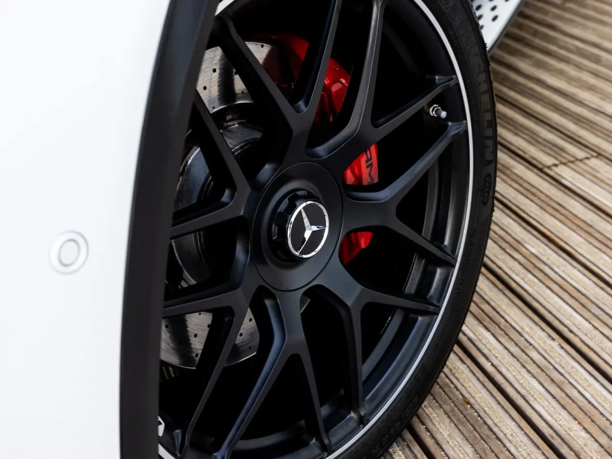 AMG 63 S 4MATIC+ | AMG PERFORMANCE UITLAAT | AMG TRACK PACK | BURMESTER | STOELMEMORY | PANORAMA/SCHUIF-KANTELDAK | TREKHAAK | RIJ-ASSISTENTIE PAKKET | DEALER ONDERHOUDEN |