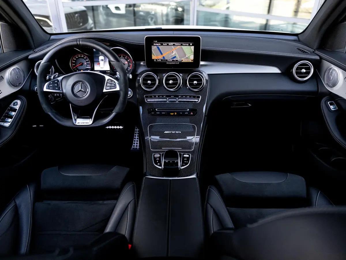 AMG 63 S 4MATIC+ | AMG PERFORMANCE UITLAAT | AMG TRACK PACK | BURMESTER | STOELMEMORY | PANORAMA/SCHUIF-KANTELDAK | TREKHAAK | RIJ-ASSISTENTIE PAKKET | DEALER ONDERHOUDEN |