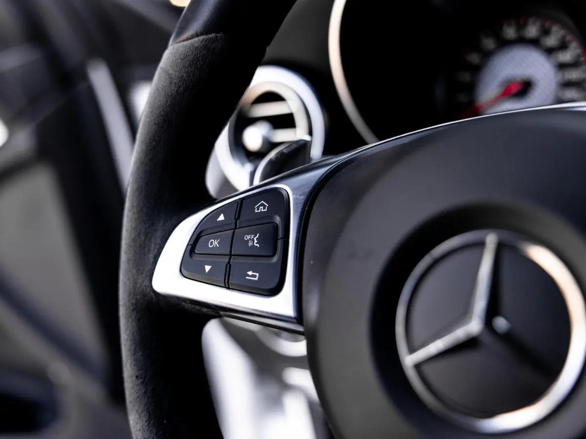 AMG 63 S 4MATIC+ | AMG PERFORMANCE UITLAAT | AMG TRACK PACK | BURMESTER | STOELMEMORY | PANORAMA/SCHUIF-KANTELDAK | TREKHAAK | RIJ-ASSISTENTIE PAKKET | DEALER ONDERHOUDEN |