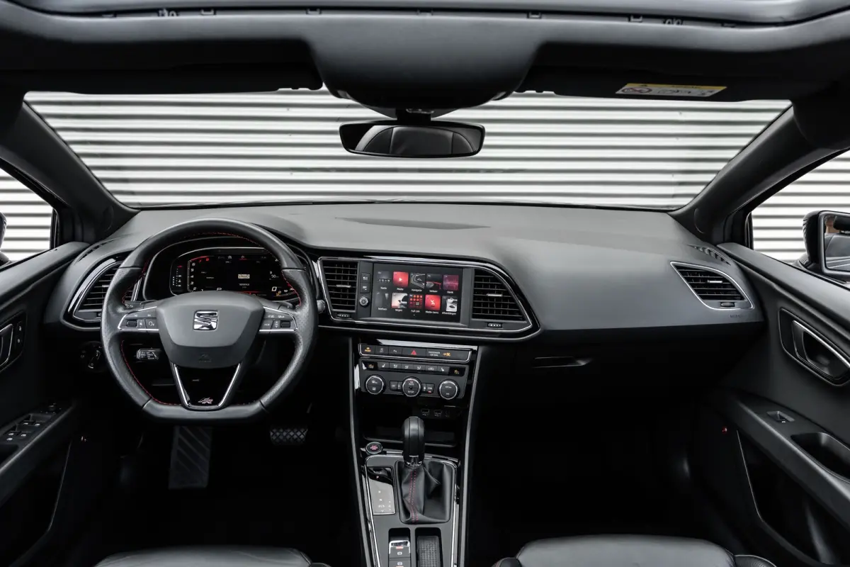 1.5 TSI FR Business Intense VIRTUAL*PANO*BEATS*CAMERA*KEYLESS*ZWARTE HEMEL*BLACK LINE