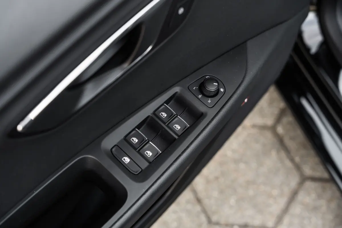 1.5 TSI FR Business Intense VIRTUAL*PANO*BEATS*CAMERA*KEYLESS*ZWARTE HEMEL*BLACK LINE