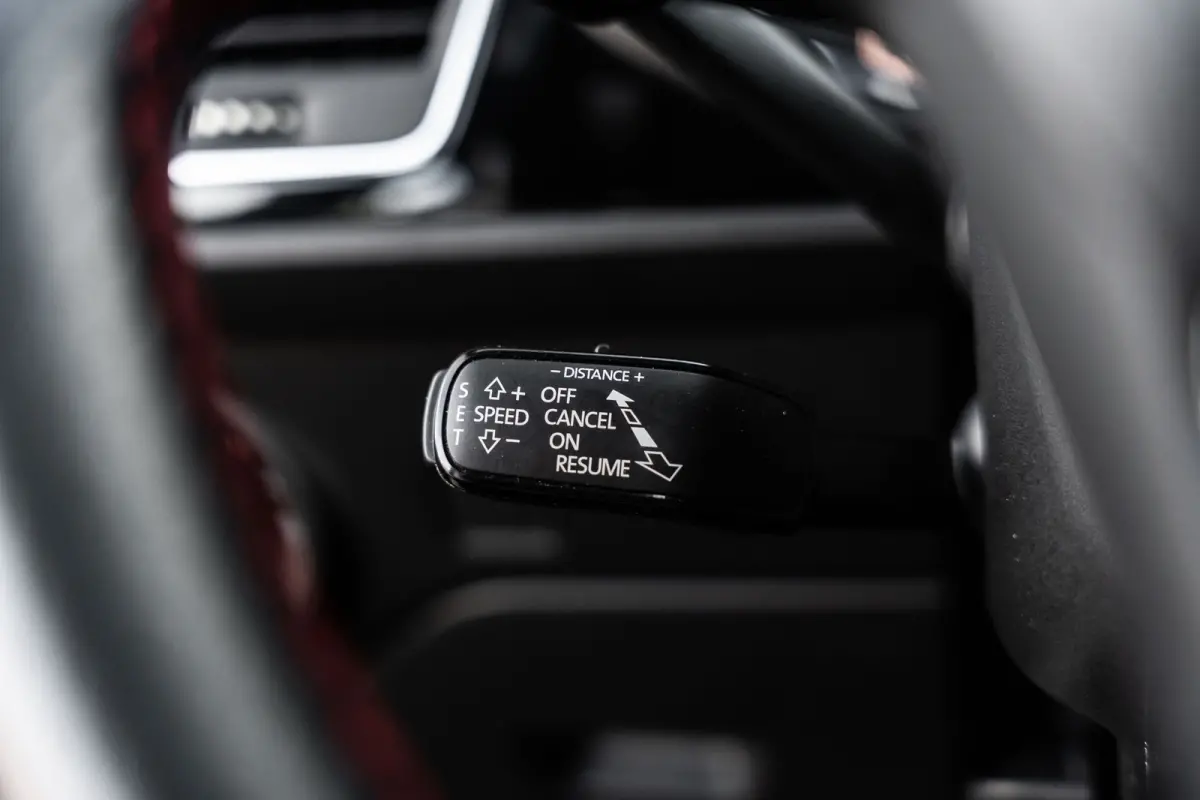 1.5 TSI FR Business Intense VIRTUAL*PANO*BEATS*CAMERA*KEYLESS*ZWARTE HEMEL*BLACK LINE