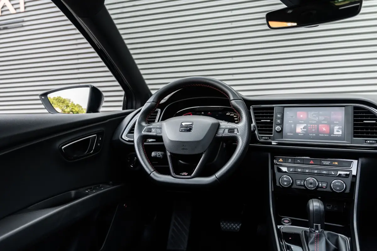 1.5 TSI FR Business Intense VIRTUAL*PANO*BEATS*CAMERA*KEYLESS*ZWARTE HEMEL*BLACK LINE