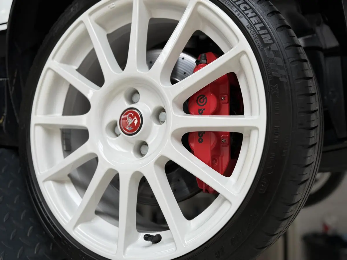 1.4 T-Jet Esseesse UNIEK!|180PK|Sabelt|Akrapovic