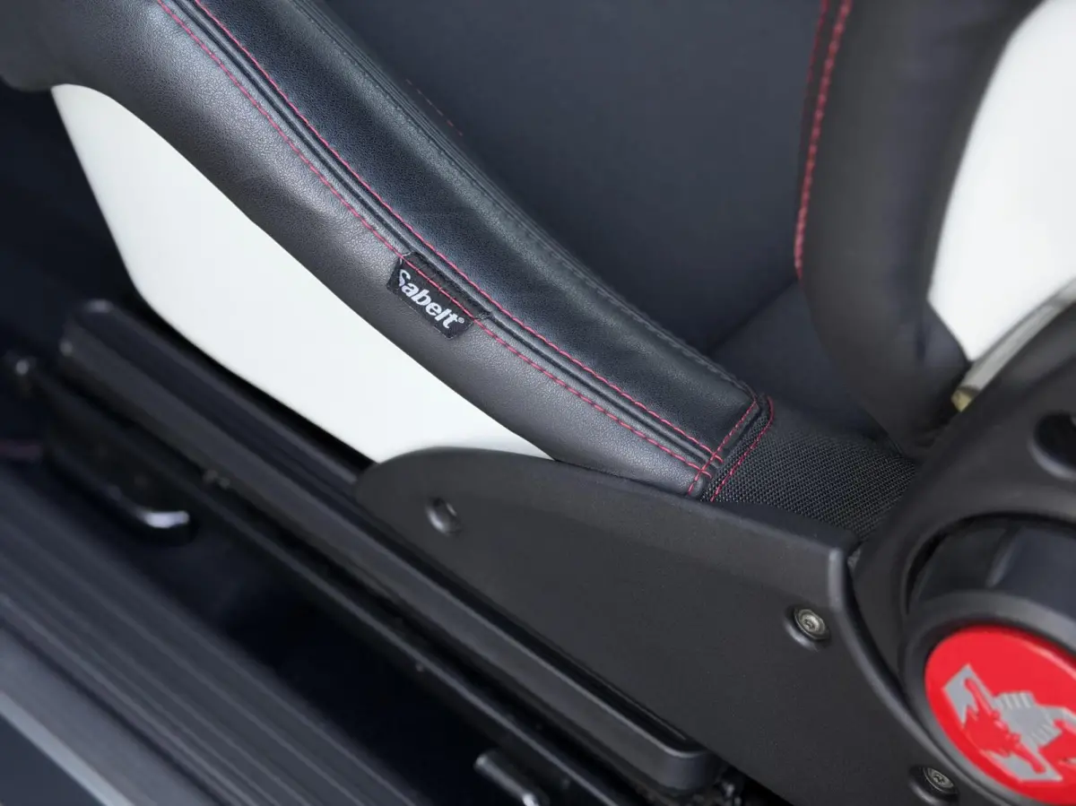1.4 T-Jet Esseesse UNIEK!|180PK|Sabelt|Akrapovic