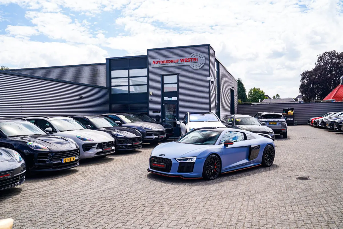 5.2 FSI Quattro Plus | Carbon | Maxton | Bang&Olufsen | Keramisch | Armytrix Titanium uitlaat | Spoiler pakket Carbon |