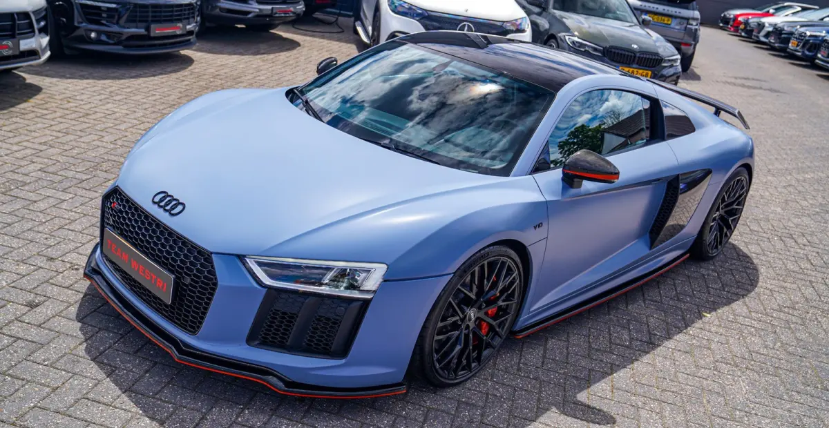 5.2 FSI Quattro Plus | Carbon | Maxton | Bang&Olufsen | Keramisch | Armytrix Titanium uitlaat | Spoiler pakket Carbon |