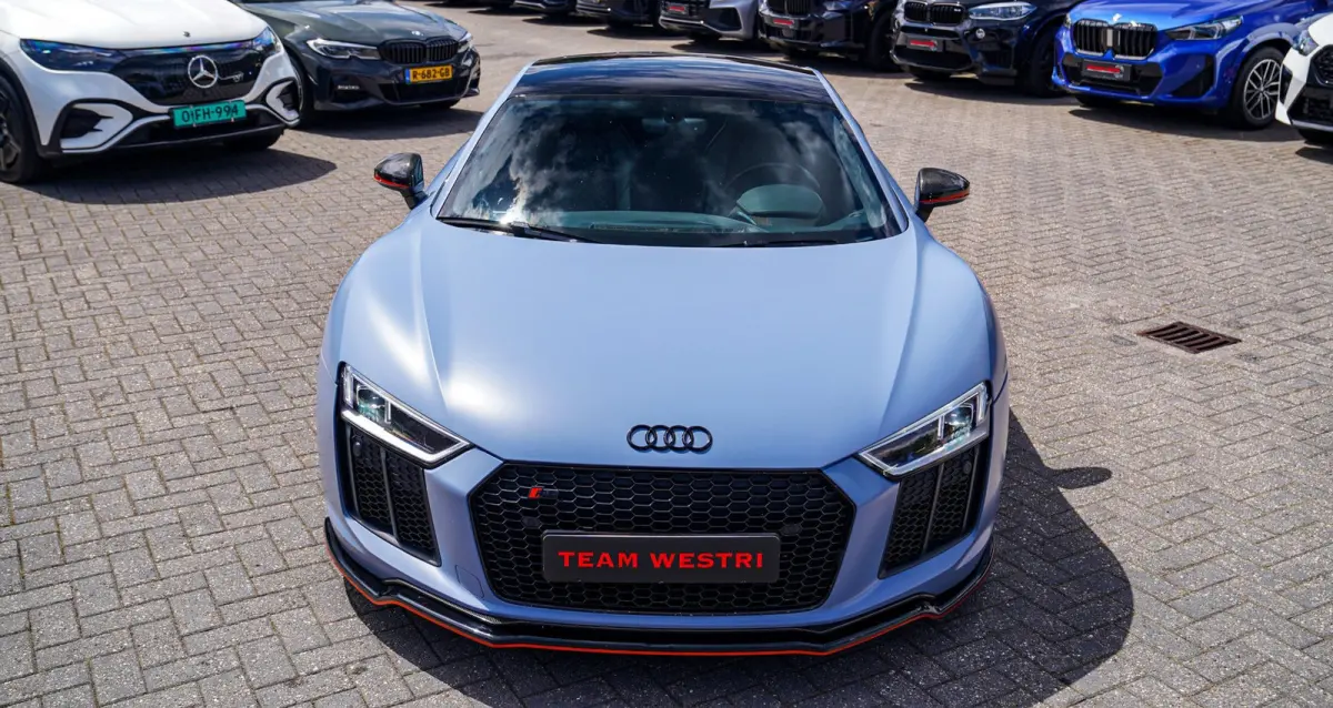 5.2 FSI Quattro Plus | Carbon | Maxton | Bang&Olufsen | Keramisch | Armytrix Titanium uitlaat | Spoiler pakket Carbon |