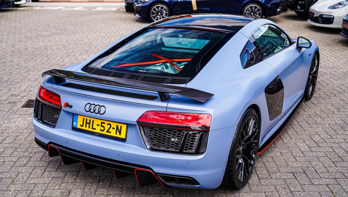 5.2 FSI Quattro Plus | Carbon | Maxton | Bang&Olufsen | Keramisch | Armytrix Titanium uitlaat | Spoiler pakket Carbon |