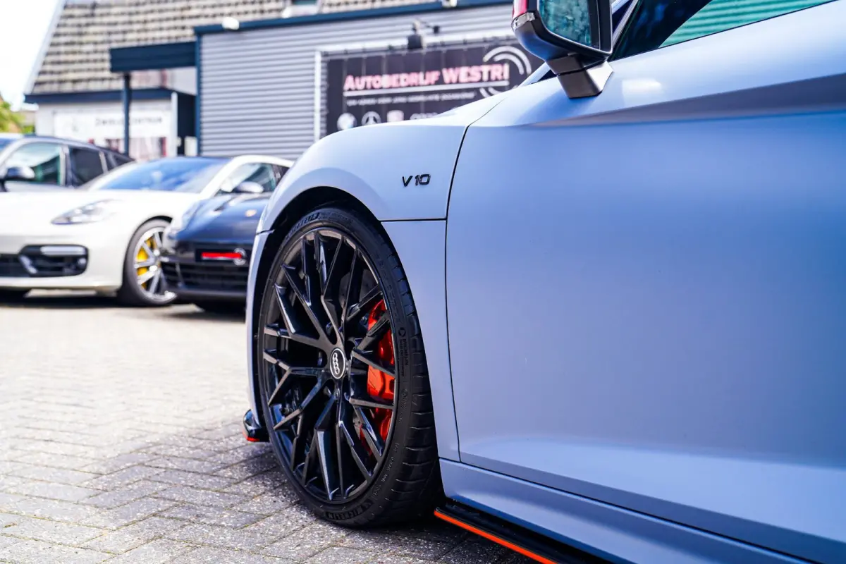 5.2 FSI Quattro Plus | Carbon | Maxton | Bang&Olufsen | Keramisch | Armytrix Titanium uitlaat | Spoiler pakket Carbon |