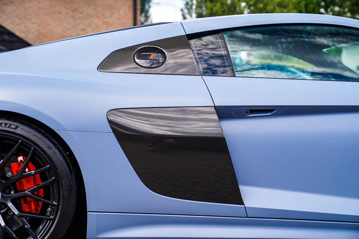 5.2 FSI Quattro Plus | Carbon | Maxton | Bang&Olufsen | Keramisch | Armytrix Titanium uitlaat | Spoiler pakket Carbon |