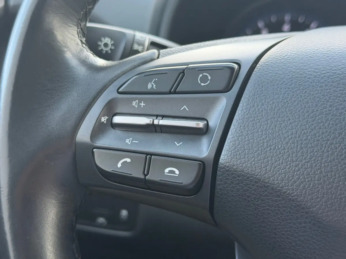 1.0T Comfort Plus Pack - Blue Lagoon - Carplay/Nav/Camera