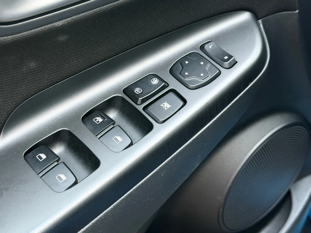 1.0T Comfort Plus Pack - Blue Lagoon - Carplay/Nav/Camera