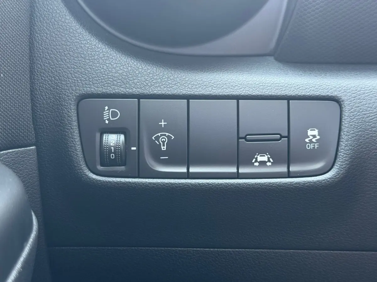 1.0T Comfort Plus Pack - Blue Lagoon - Carplay/Nav/Camera