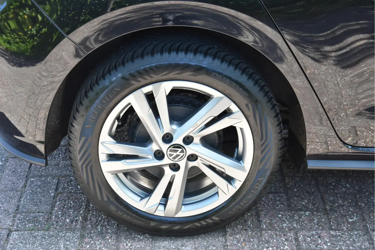 1.0 TSI 2 X R-Line VOL! VW fabrieks garantie NAP 1e eigenaar