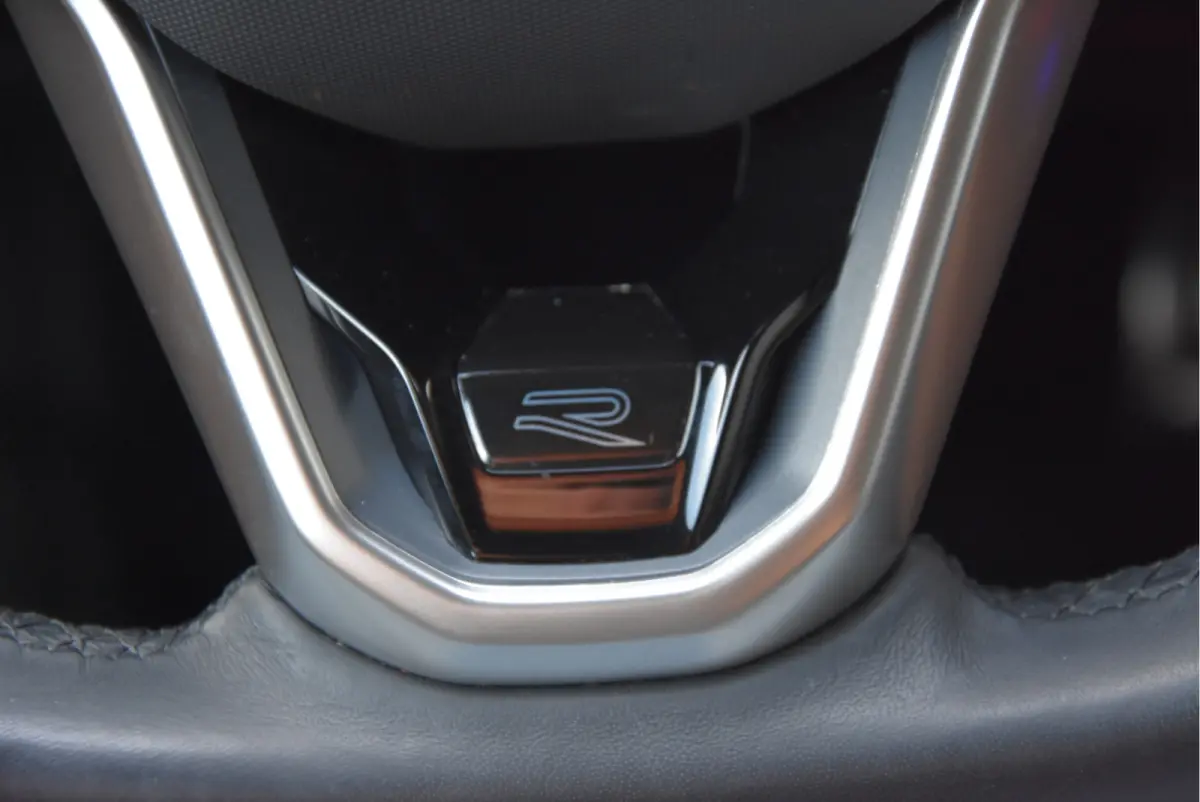 1.0 TSI 2 X R-Line VOL! VW fabrieks garantie NAP 1e eigenaar