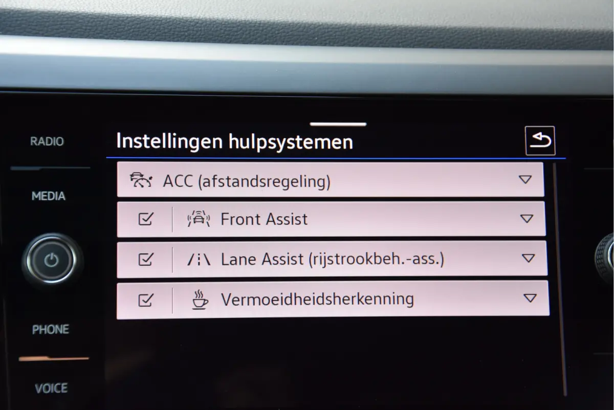 1.0 TSI 2 X R-Line VOL! VW fabrieks garantie NAP 1e eigenaar