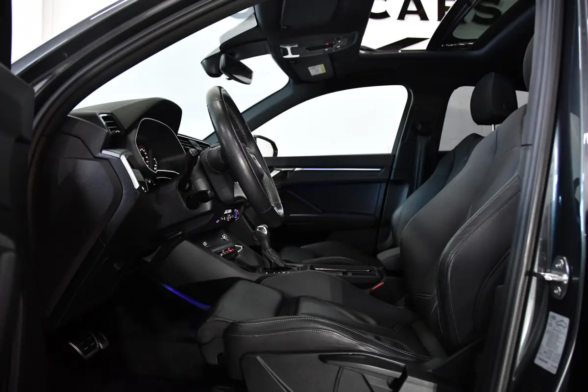 35 TFSI Competition 3x S-Line, Pano,Sfeer,SideAs