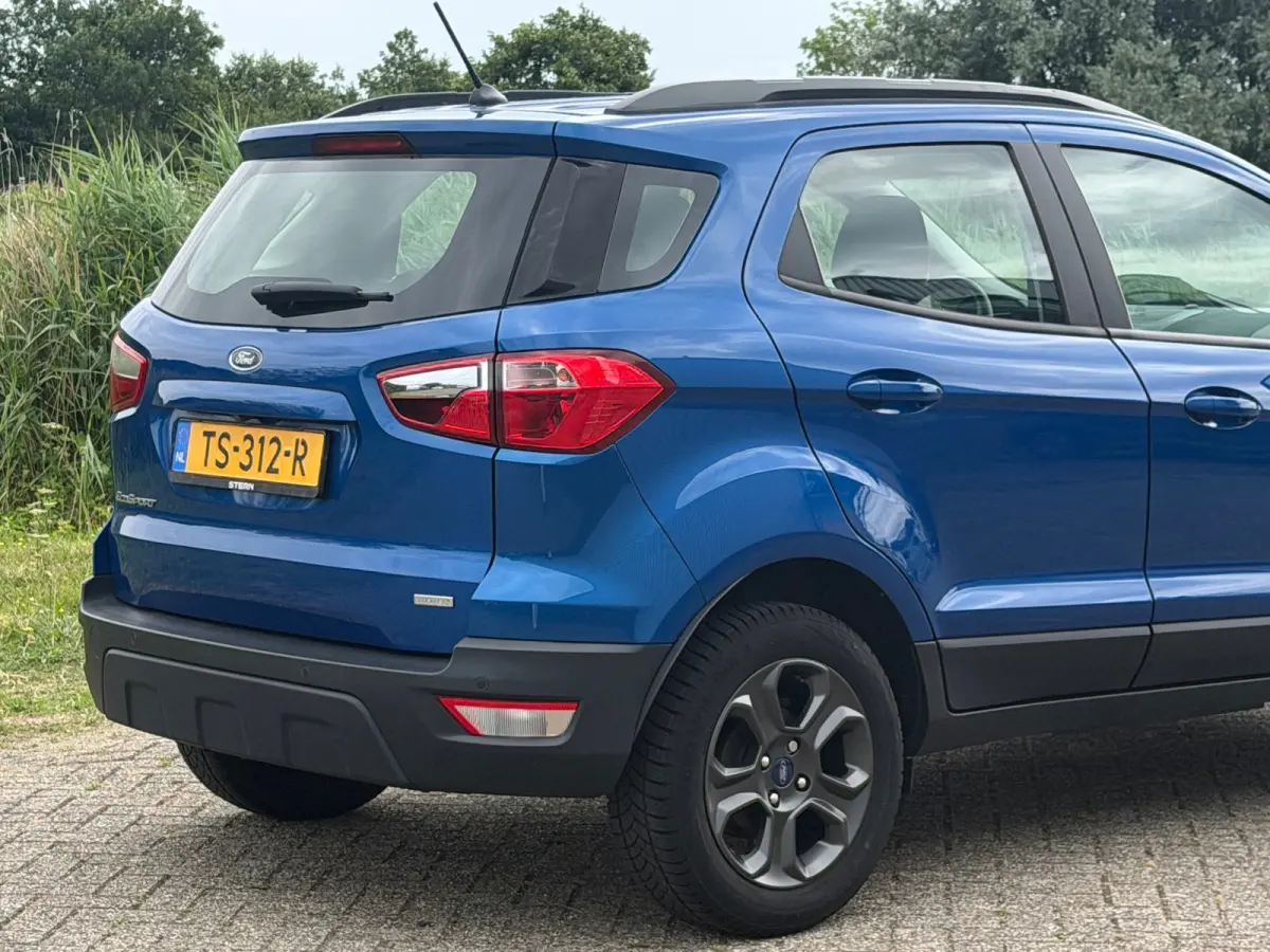 1.0 EcoBoost Trend Ultimate - Lightning Blue - Nav/Cruise/Trekhaak