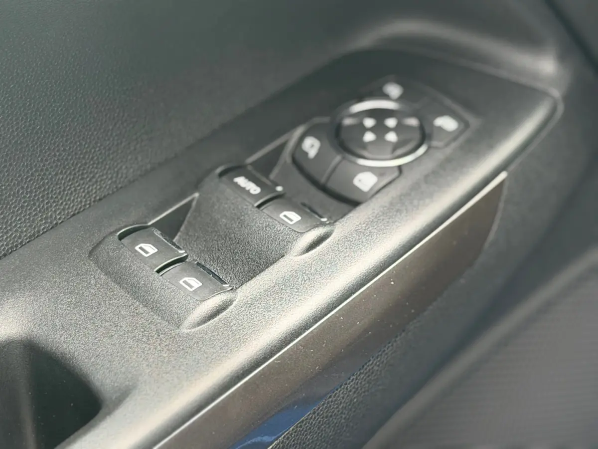 1.0 EcoBoost Trend Ultimate - Lightning Blue - Nav/Cruise/Trekhaak