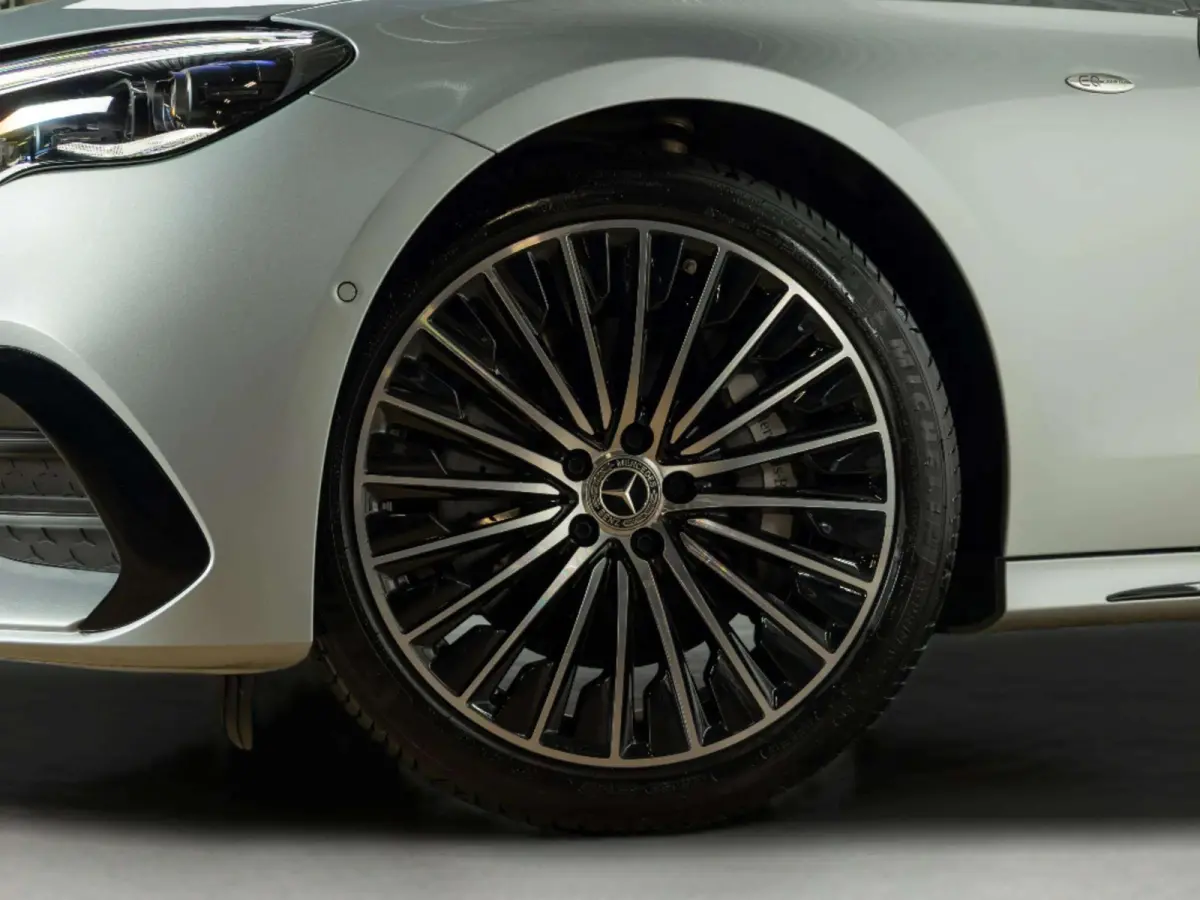 300 e Sport Edition | Panorama dak