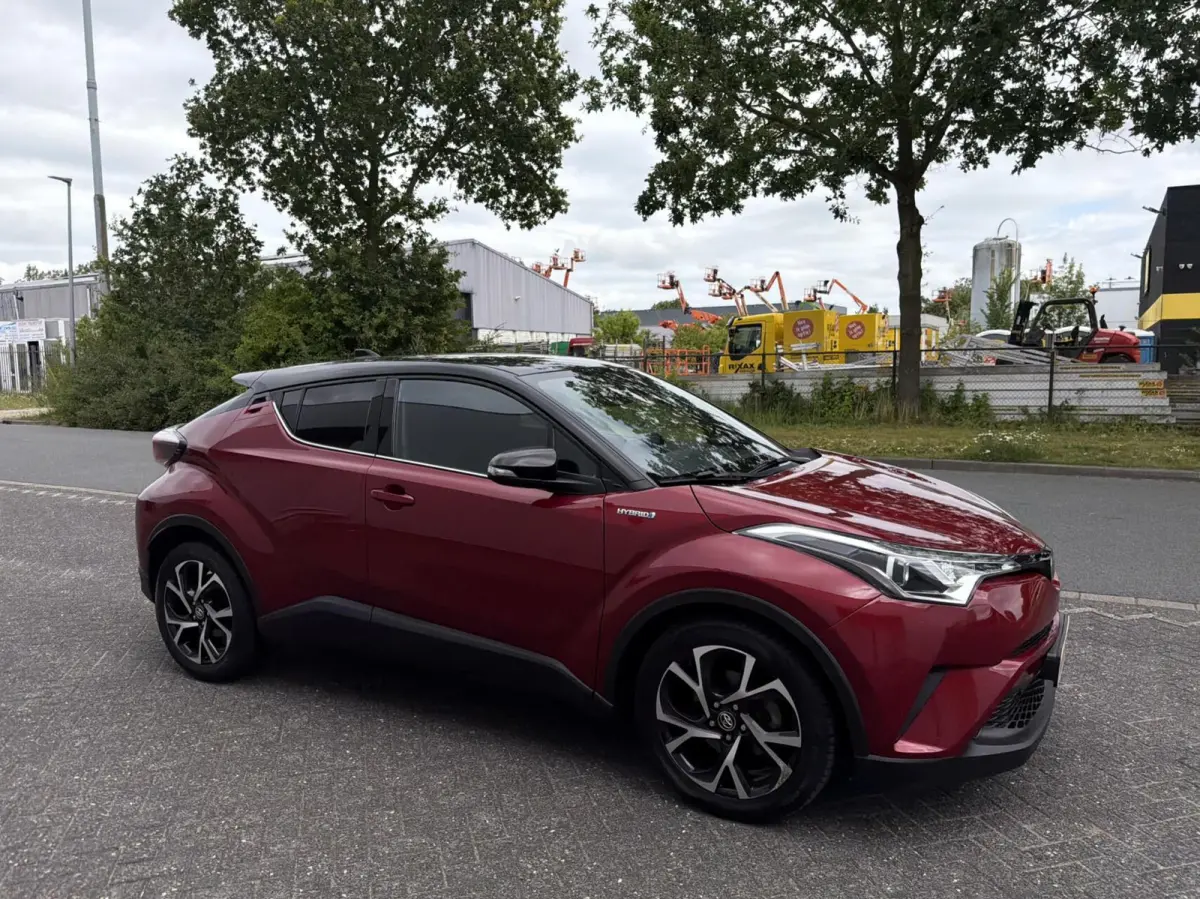 1.8 Hybrid Style - NAVI/ACC/CAMERA/JBL/NAP