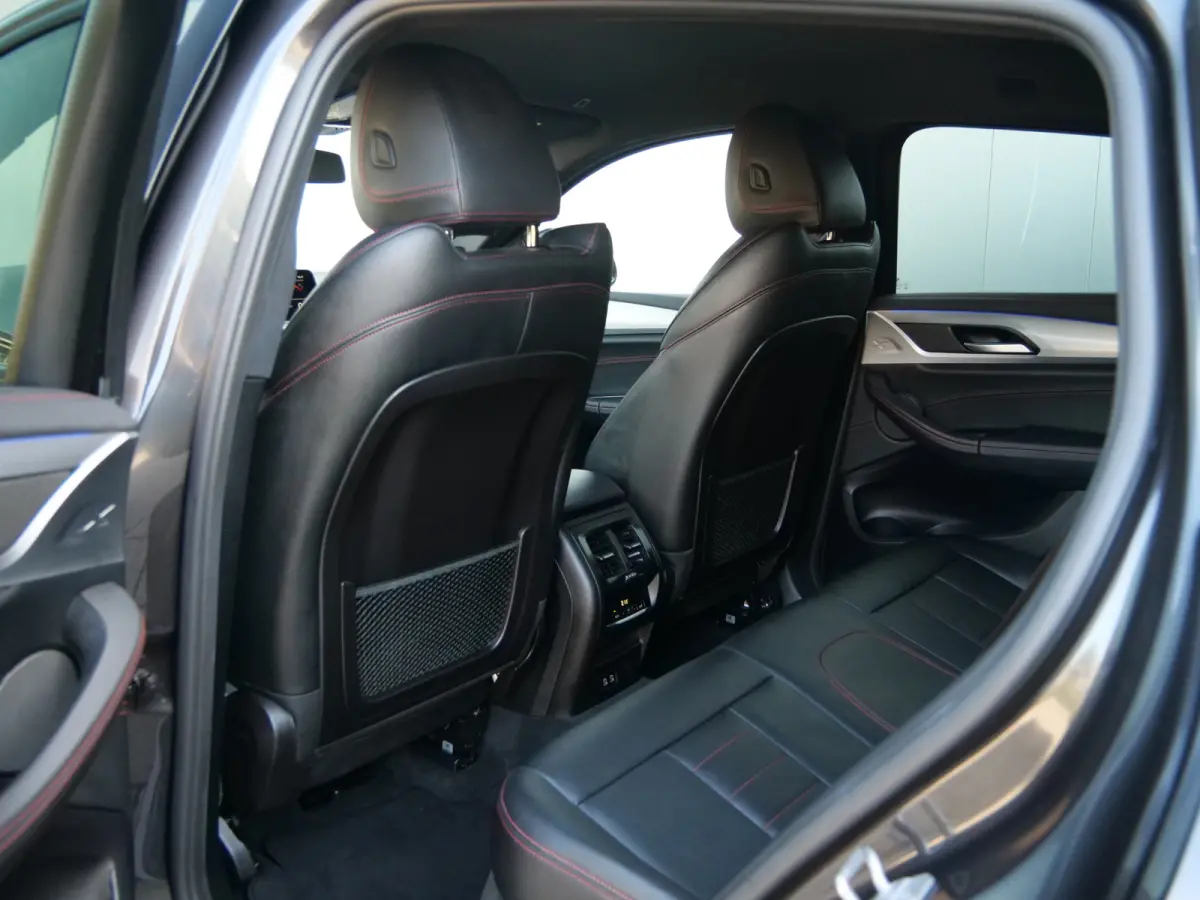 M40i High 361pk Executive Edition M-Sport Automaat Stuurverwarming / Trekhaak / El. stoelen / Harman Kardon