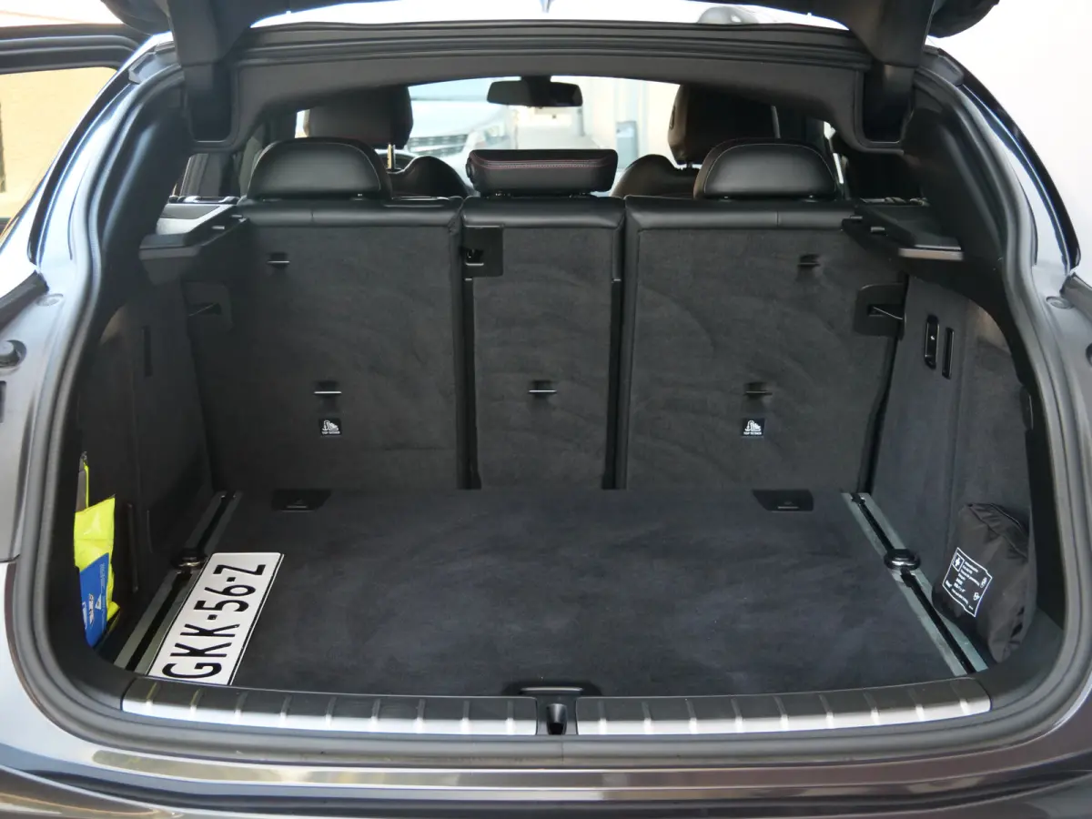 M40i High 361pk Executive Edition M-Sport Automaat Stuurverwarming / Trekhaak / El. stoelen / Harman Kardon