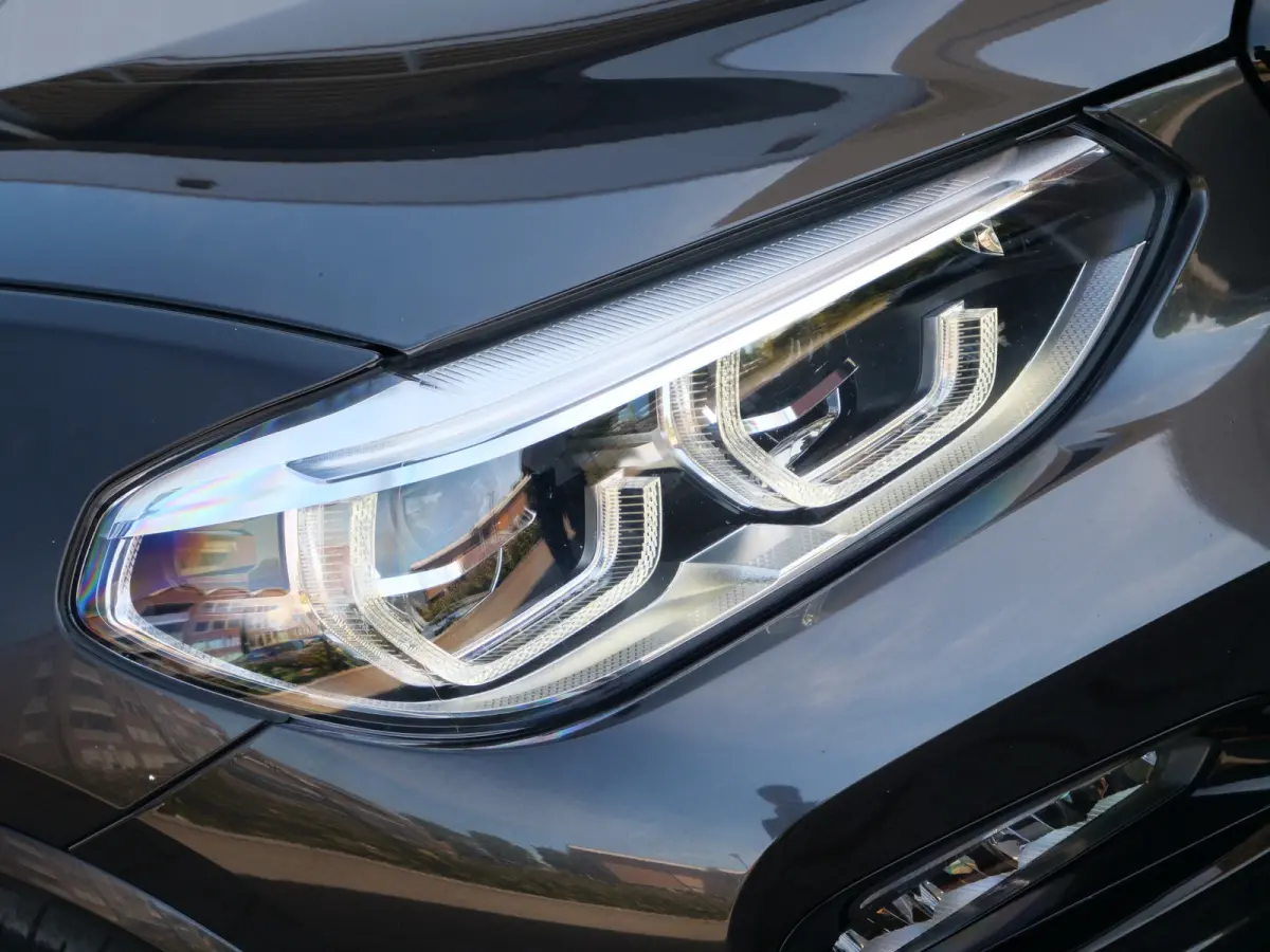 M40i High 361pk Executive Edition M-Sport Automaat Stuurverwarming / Trekhaak / El. stoelen / Harman Kardon