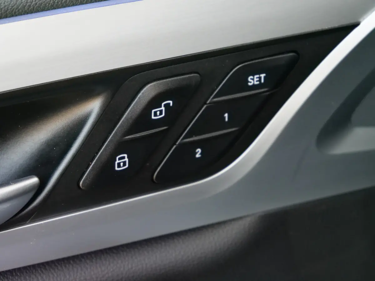 M40i High 361pk Executive Edition M-Sport Automaat Stuurverwarming / Trekhaak / El. stoelen / Harman Kardon