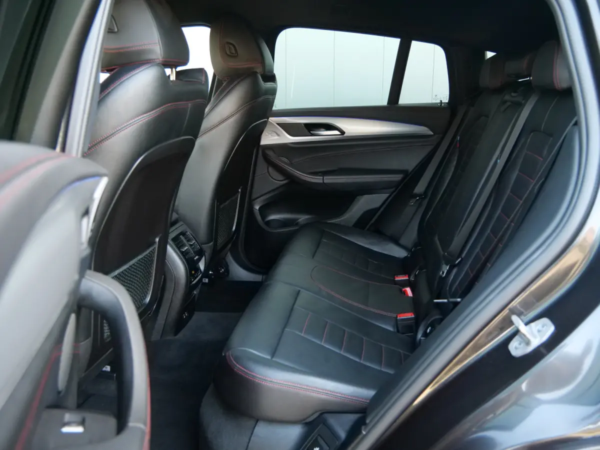 M40i High 361pk Executive Edition M-Sport Automaat Stuurverwarming / Trekhaak / El. stoelen / Harman Kardon