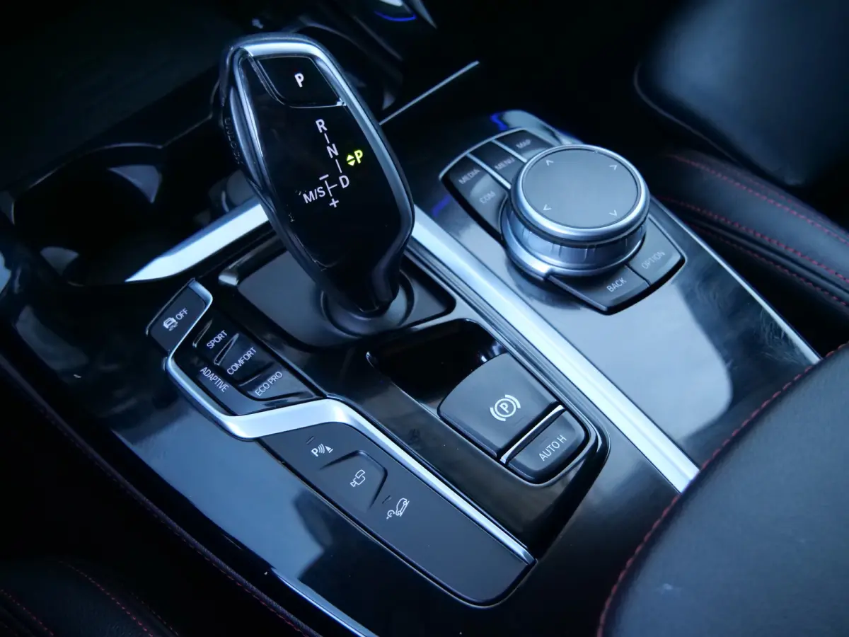 M40i High 361pk Executive Edition M-Sport Automaat Stuurverwarming / Trekhaak / El. stoelen / Harman Kardon