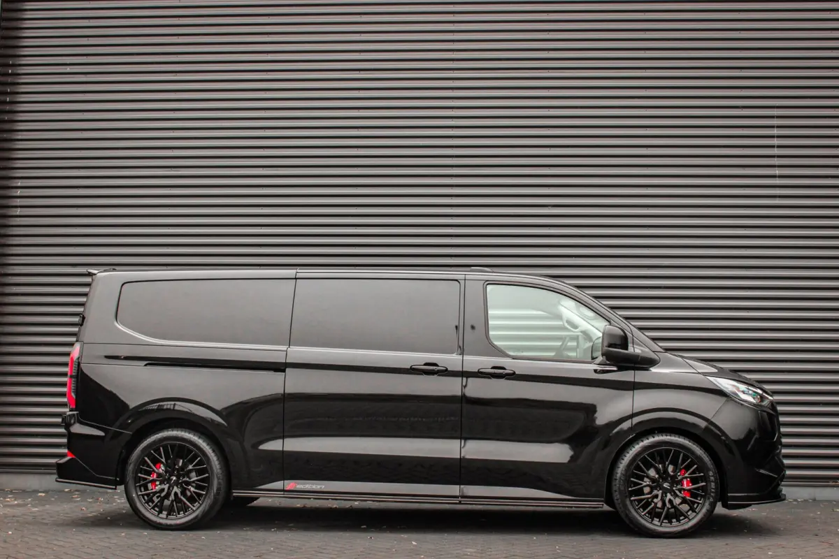 Cust. L2H1 Limited 71 kWh 218PK / JB- EDITON / CAMERA / 370KM RANGE / APPLE CARPLAY /DRIVERS- PACK /FULL OPTION