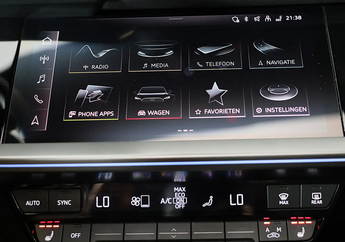45 TFSI e RS3 Look / 245 PK / RS Zetels / B & O / Leder / Lane Assist / Open Pano / Matrix / Virtual Cockpit