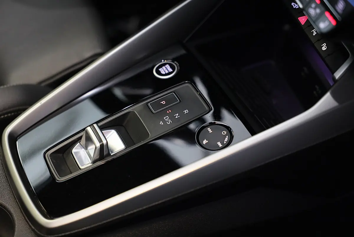45 TFSI e RS3 Look / 245 PK / RS Zetels / B & O / Leder / Lane Assist / Open Pano / Matrix / Virtual Cockpit