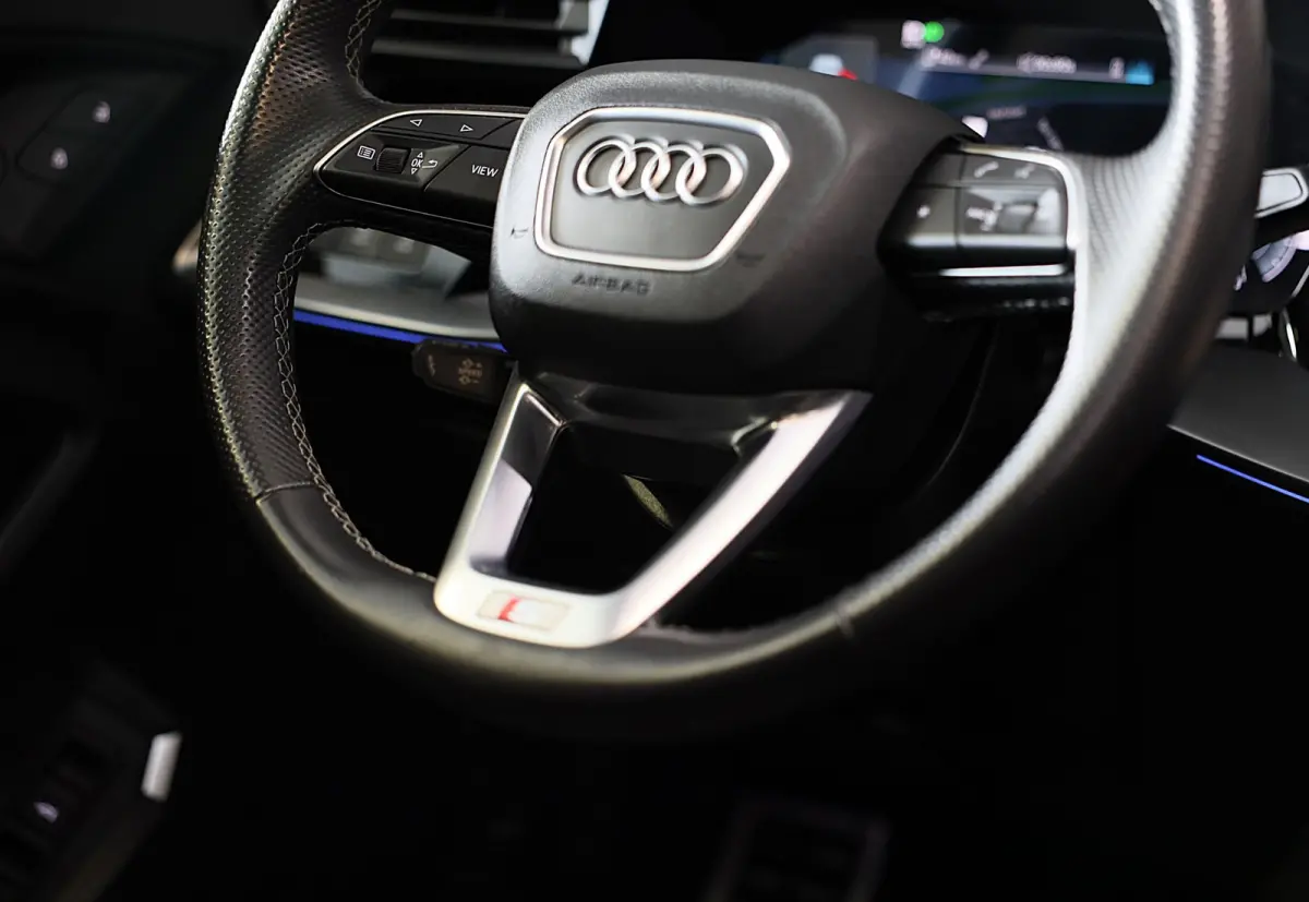 45 TFSI e RS3 Look / 245 PK / RS Zetels / B & O / Leder / Lane Assist / Open Pano / Matrix / Virtual Cockpit