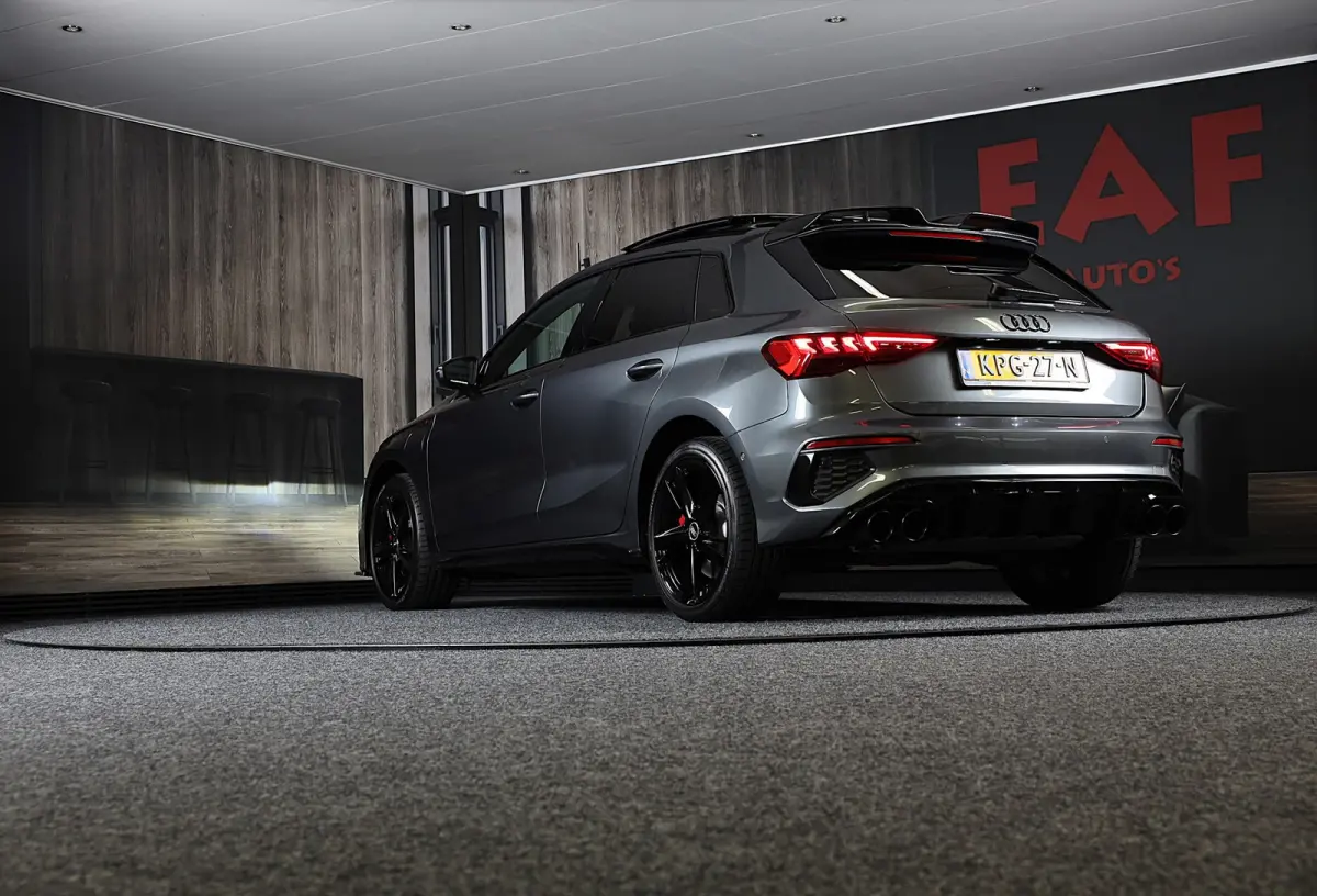 45 TFSI e RS3 Look / 245 PK / RS Zetels / B & O / Leder / Lane Assist / Open Pano / Matrix / Virtual Cockpit