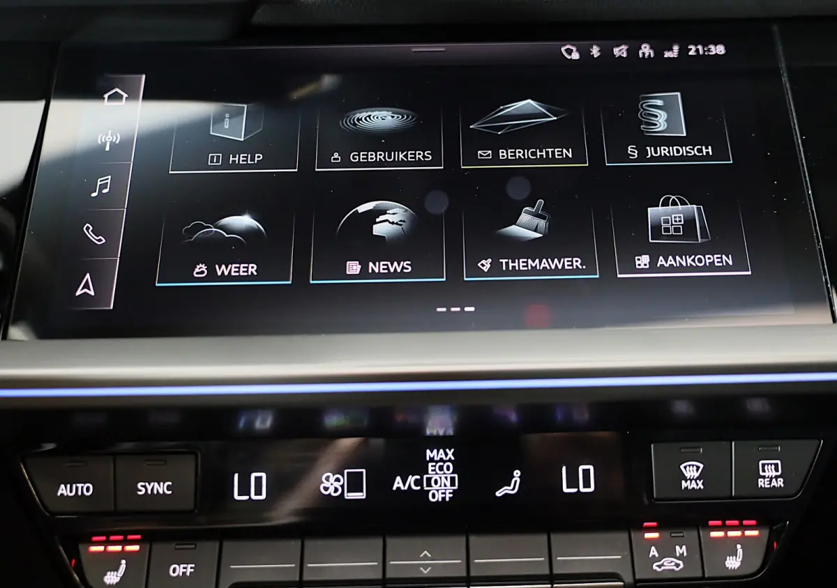 45 TFSI e RS3 Look / 245 PK / RS Zetels / B & O / Leder / Lane Assist / Open Pano / Matrix / Virtual Cockpit