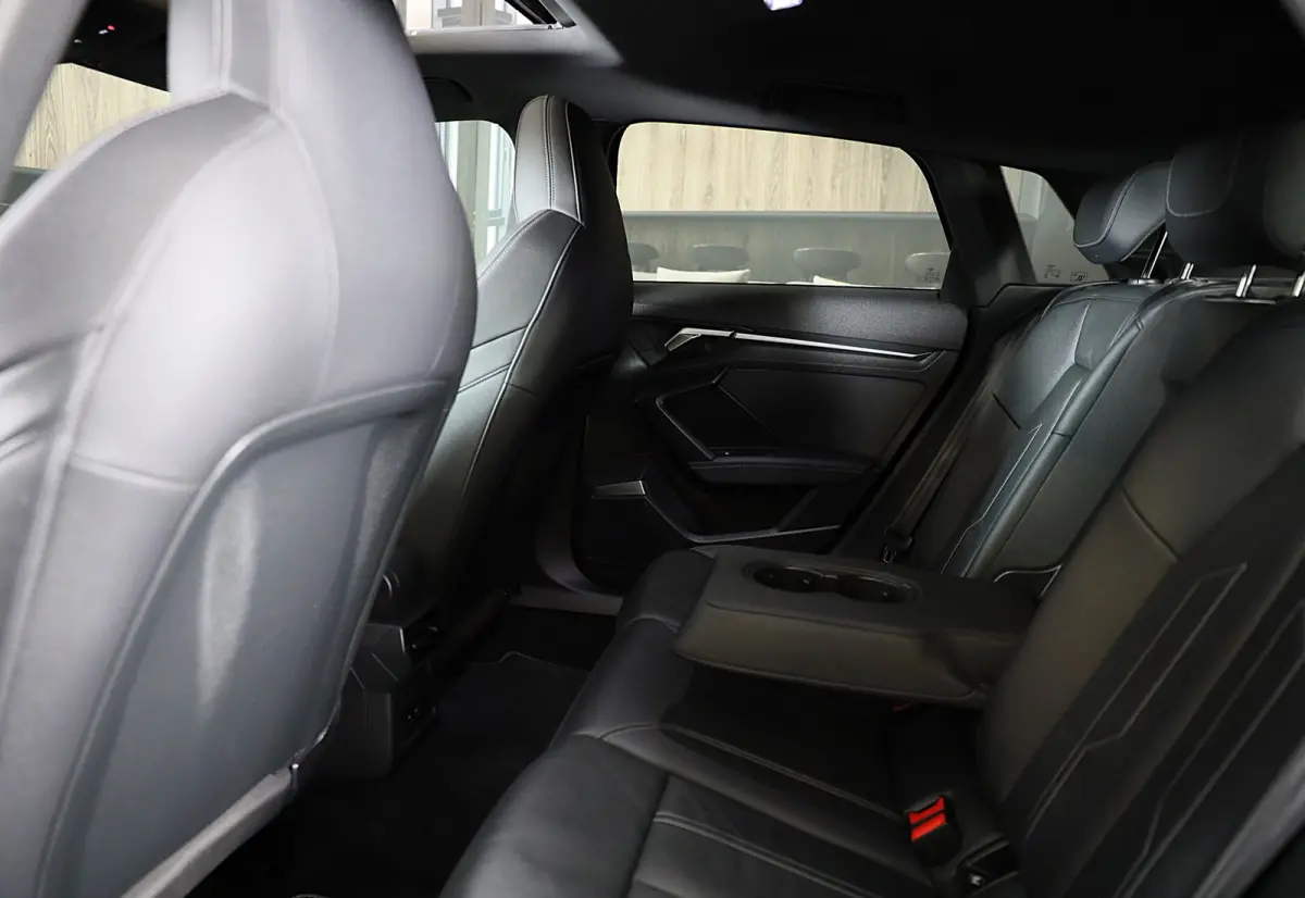 45 TFSI e RS3 Look / 245 PK / RS Zetels / B & O / Leder / Lane Assist / Open Pano / Matrix / Virtual Cockpit