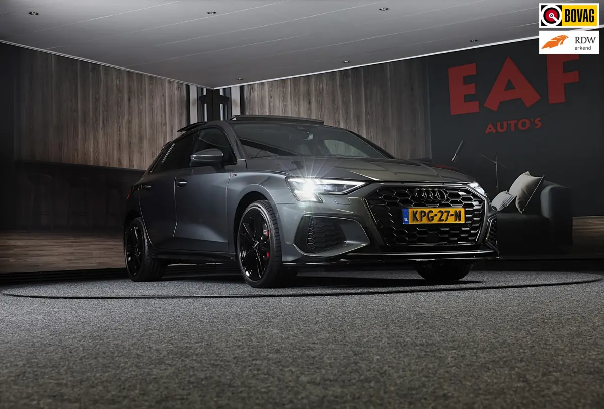45 TFSI e RS3 Look / 245 PK / RS Zetels / B & O / Leder / Lane Assist / Open Pano / Matrix / Virtual Cockpit