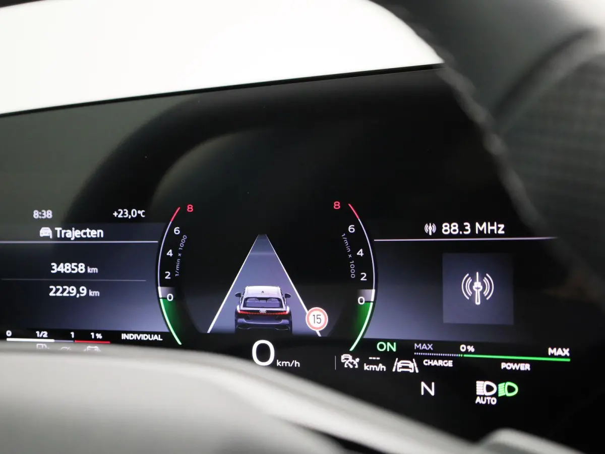 Avant 2.0 quattro S edition Competition 367 PK | S-line | Navigatie | 360 Camera | Panorama Glasdak | Stoelverwarming | Privacy glas | Lichtmetalen velgen |