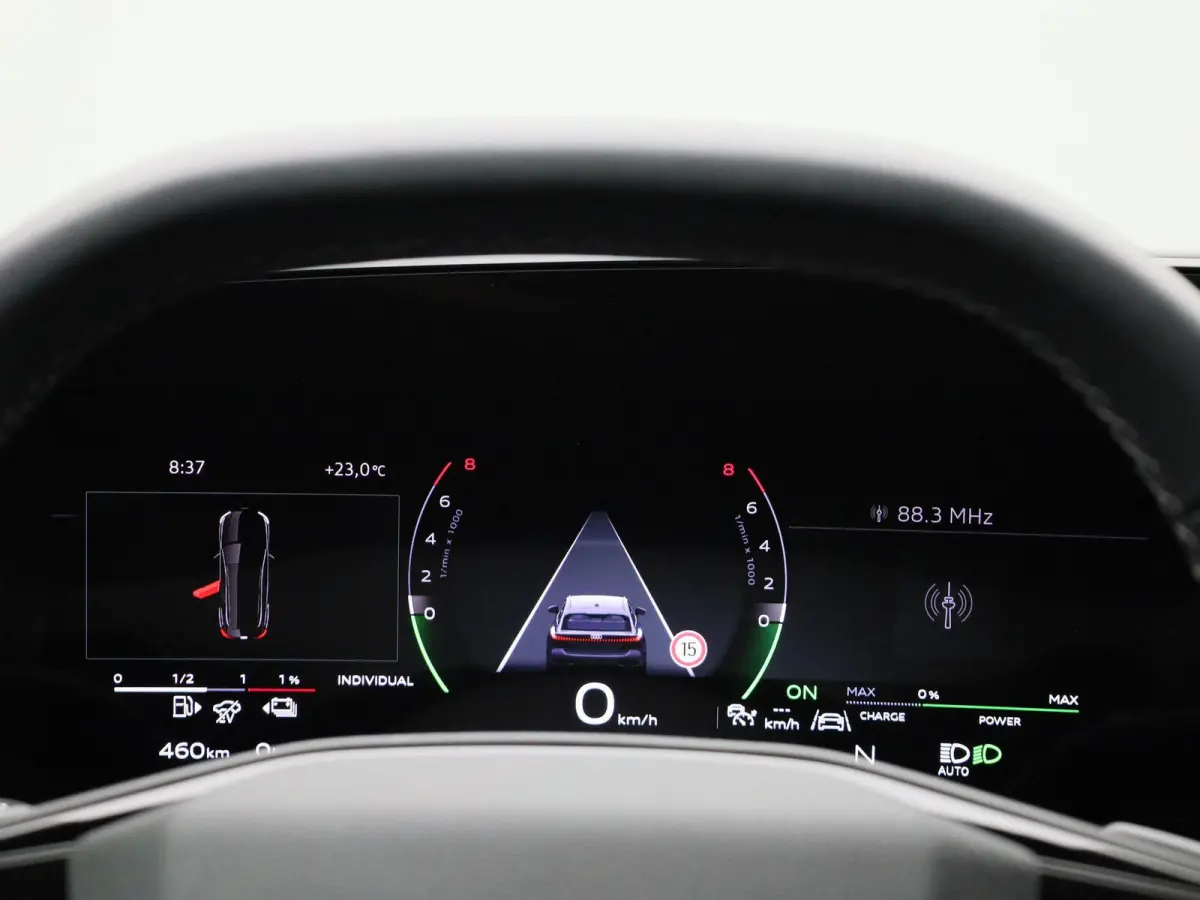 Avant 2.0 quattro S edition Competition 367 PK | S-line | Navigatie | 360 Camera | Panorama Glasdak | Stoelverwarming | Privacy glas | Lichtmetalen velgen |