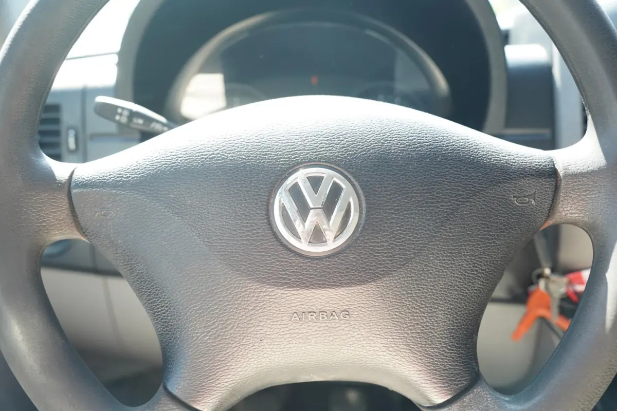2.0 TDI 163 pk Bakwagen met Laadklep en Zijdeur R Airco, Cruise Control, Trekhaak 3.500 kg, 2-Zits