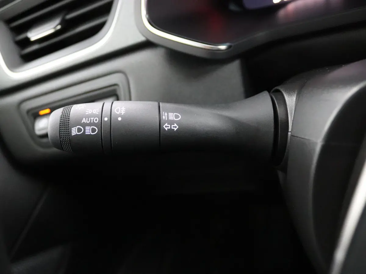 techno full hybrid E-Tech 160 | Google Navigatie | Parkeercamera | Climate Control |