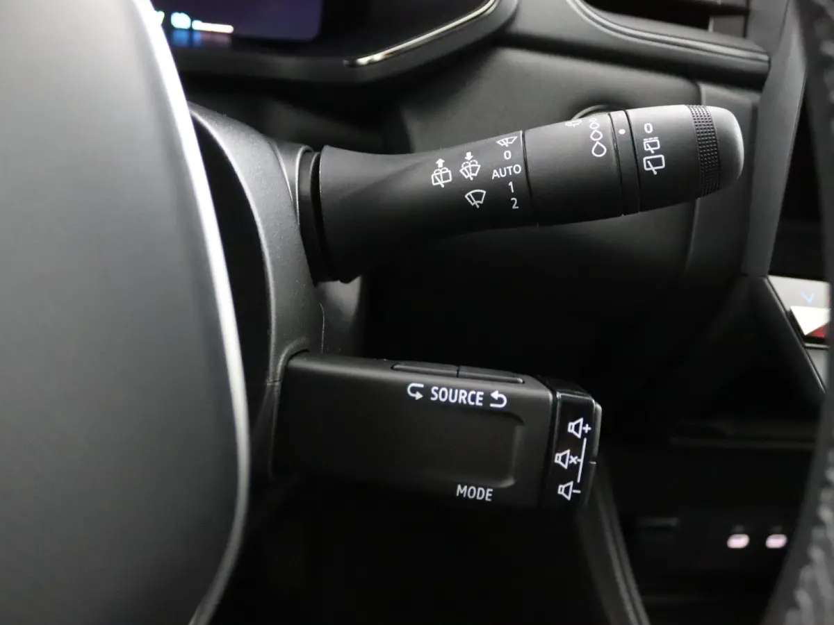 techno full hybrid E-Tech 160 | Google Navigatie | Parkeercamera | Climate Control |
