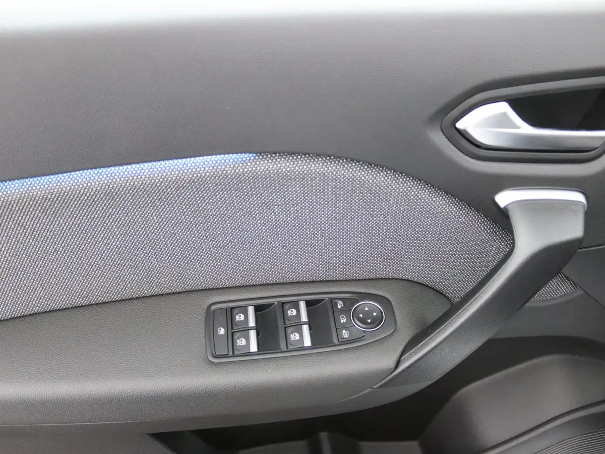 techno full hybrid E-Tech 160 | Google Navigatie | Parkeercamera | Climate Control |
